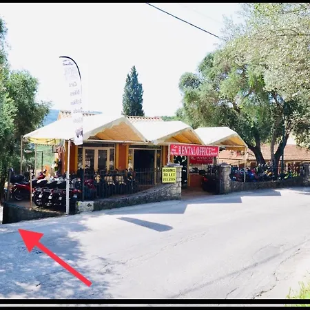 Pieros Lisipios Daire Paleokastritsa